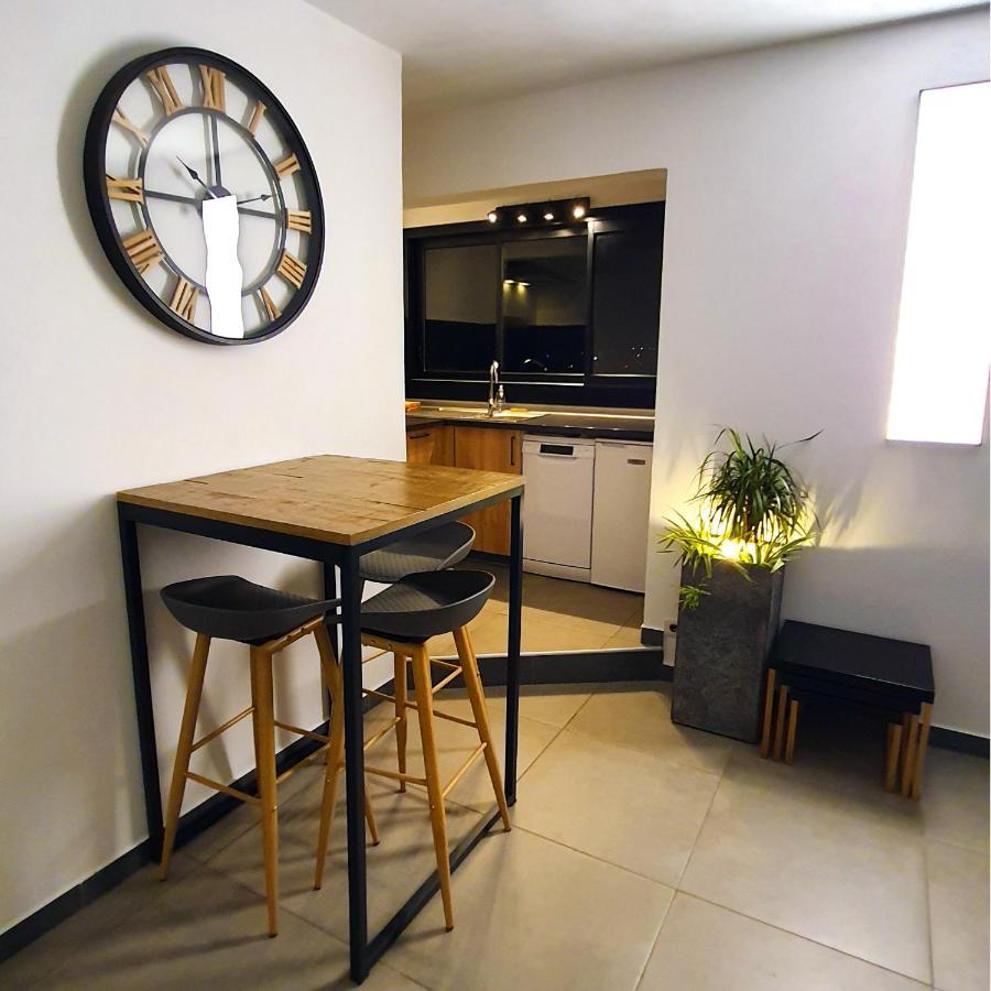 Rooftop - L'Appartement En Haut Saint-Denis Exteriér fotografie